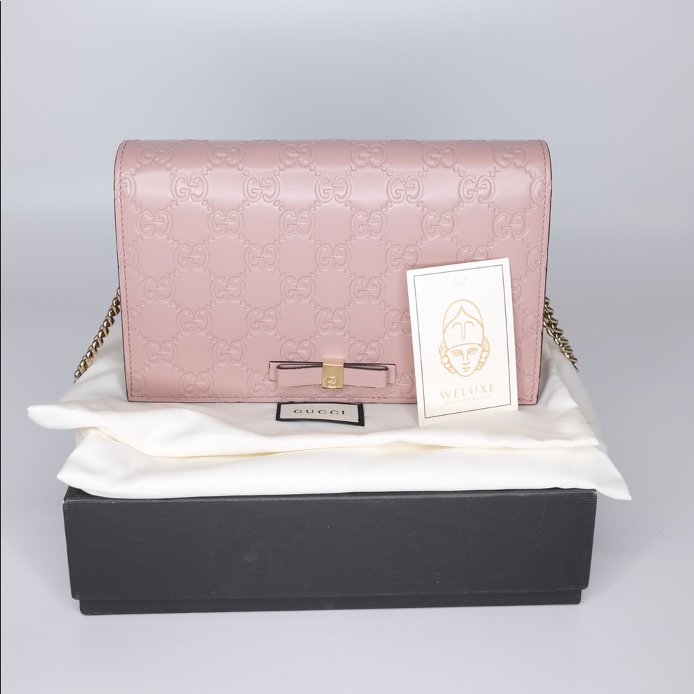 Gucci Wallet on Chain